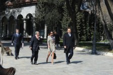 Azərbaycan Prezidenti İlham Əliyev və xanımı Mehriban Əliyeva Bakıda Zabitlər parkının açılış mərasimində iştirak ediblər (FOTO)