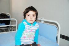 Azərbaycanda ilk dəfə azyaşlı uşaq üzərində açıq ürək əməliyyatı həyata keçirilib (FOTO)