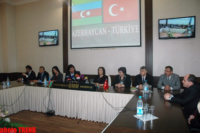 Tamaşaçılar səhnədə əsl türk oğlunu görəcəklər - müğənni Əhməd Şəfəq (FOTO)