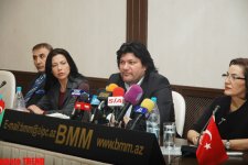 Tamaşaçılar səhnədə əsl türk oğlunu görəcəklər - müğənni Əhməd Şəfəq (FOTO)