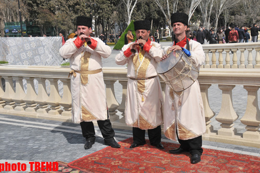 Novruz bayramı münasibətilə Bakıda ümumxalq şənliyi (FOTO)