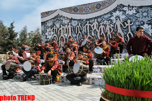Novruz bayramı münasibətilə Bakıda ümumxalq şənliyi (FOTO)