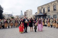 Azərbaycan Prezidenti İlham Əliyev və xanımı Mehriban Əliyeva Novruz bayramı münasibətilə keçirilən ümumxalq şənliyində iştirak ediblər (FOTO)