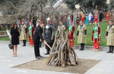 Azərbaycan Prezidenti İlham Əliyev və xanımı Mehriban Əliyeva Novruz bayramı münasibətilə keçirilən ümumxalq şənliyində iştirak ediblər (FOTO)