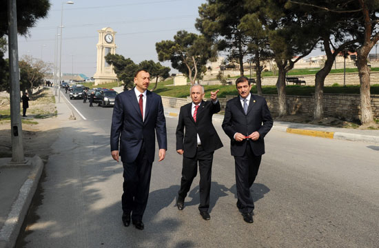 Bir neçə il ərzində qəsəbələrin əsas sosial-iqtisadi məsələləri öz həllini tapacaq - Prezident İlham Əliyev (ƏLAVƏ OLUNUB) (FOTO)