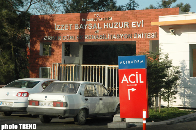 İstanbul macəraları: İlk Azərbaycan jurnalisti İbrahim Tatlısesin müalicə olunduğu xəstəxanada (I HİSSƏ-FOTO)