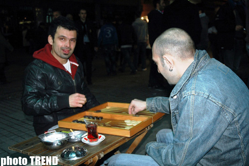 İstanbul macəraları: Tramvayla "Taksim"dən İstiqlala qədər rəngarəng gecə həyatı (II HİSSƏ-FOTO)