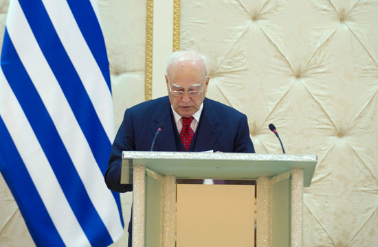 Azərbaycan və Yunanıstan arasında əlaqələrin gözəl perspektivləri var - Prezident İlham Əliyev (ƏLAVƏ OLUNUB) (FOTO)