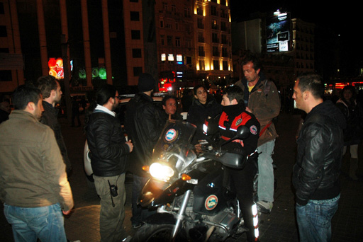 İstanbul macəraları: Tramvayla "Taksim"dən İstiqlala qədər rəngarəng gecə həyatı (II HİSSƏ-FOTO)