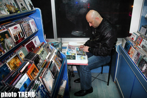 İstanbul macəraları: Tramvayla "Taksim"dən İstiqlala qədər rəngarəng gecə həyatı (II HİSSƏ-FOTO)