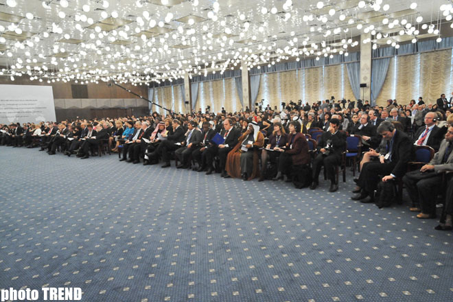 Bakıda Ümumdünya Mədəniyyətlərarası Dialoq Forumu keçirilir (FOTO)