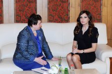 Azərbaycanın birinci xanımı Ümumdünya Mədəniyyətlərarası Dialoq Forumunda iştirak edən xarici ölkələrin və beynəlxalq təşkilatların yüksək səviyyəli nümayəndələri ilə görüşüb (ƏLAVƏ OLUNUB-3) (FOTO)