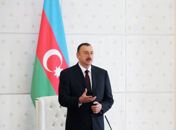 Azərbaycanda bütövlükdə iqtisadi sahədə bütün tapşırıqlar yerinə yetirilir - Prezident İlham Əliyev (ƏLAVƏ OLUNUB-2) (FOTO)