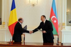 Azərbaycan və Rumıniya arasında dörd sənəd imzalanıb (FOTO)