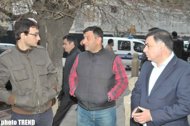 Dostlar və yaxınlar Anar Məmmədxanovla vidalaşmağa gəliblər (FOTO)
