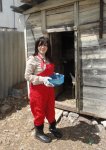 "Sehrli xalat" geyinən ulduzlar "yun didib", "toyuq-cücə yemləyib" "ağac bellədilər" (FOTO)
