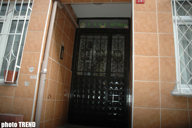 Tanınmış türk prodüserinin İstanbuldakı şəxsi binası və uşaqlıq macəraları (FOTO)
