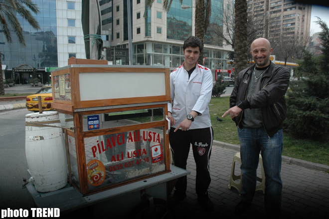 Tanınmış türk prodüserinin İstanbuldakı şəxsi binası və uşaqlıq macəraları (FOTO)