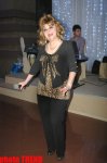 İllərə meydan oxuyan müğənni Təranə Vəlizadə (FOTO)