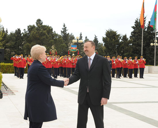 Litva Prezidentinin Azərbaycanda rəsmi qarşılanma mərasimi olub (FOTO)