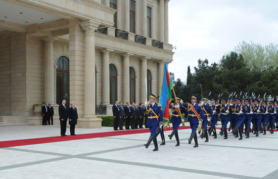Litva Prezidentinin Azərbaycanda rəsmi qarşılanma mərasimi olub (FOTO)