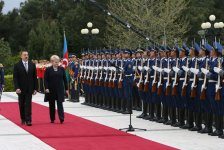 Litva Prezidentinin Azərbaycanda rəsmi qarşılanma mərasimi olub (FOTO)