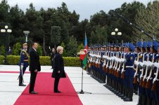 Litva Prezidentinin Azərbaycanda rəsmi qarşılanma mərasimi olub (FOTO)