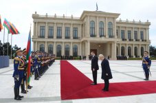 Litva Prezidentinin Azərbaycanda rəsmi qarşılanma mərasimi olub (FOTO)