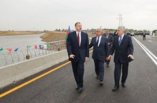 Azərbaycan Prezidenti İmişli-Qaravəlili-Mirili avtomobil yolunun yenidənqurmadan sonra açılışında iştirak edib (FOTO)