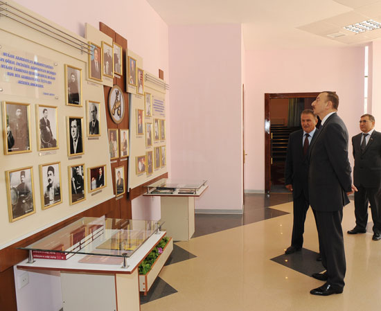 Azərbaycan Prezidenti Üzeyir Hacıbəyli adına Qarabağ Muğam Mərkəzi ilə tanış olub (FOTO)