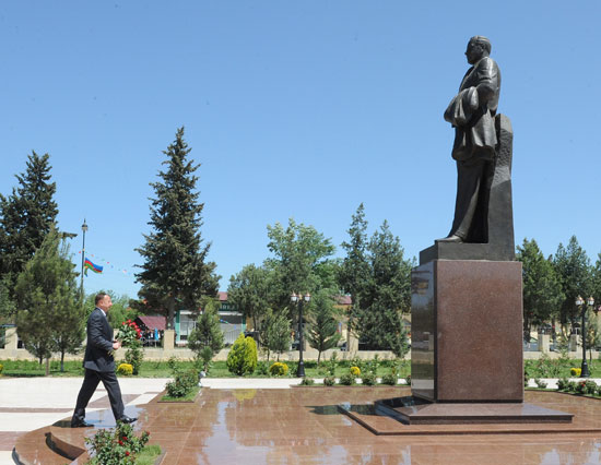 Azərbaycanda hər bir rayon üzrə konkret proqram icra olunmalıdır - Prezident İlham Əliyev (FOTO)