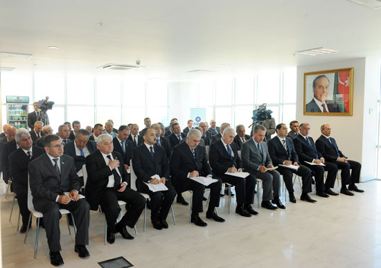 Prezident İlham Əliyev: Biz elə etməliyik ki, ölkəmizdə sağlam rəqabəti təmin edək (FOTO)