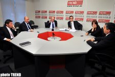 Trend BİA-da azərbaycanlı və rusiyalı alimlərin iştirakı ilə Qələbə Gününə həsr olunmuş "dəyirmi masa" keçirilib (ƏLAVƏ OLUNUB) (FOTO)