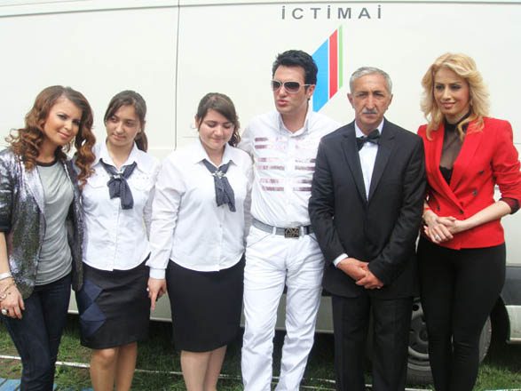 Azərbaycanın populyar estrada müğənniləri döyüş bölgəsində (FOTO)