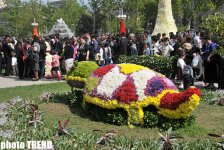 Bakıda Gül bayramı (FOTO)