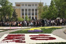 Bakıda Gül bayramı (FOTO)