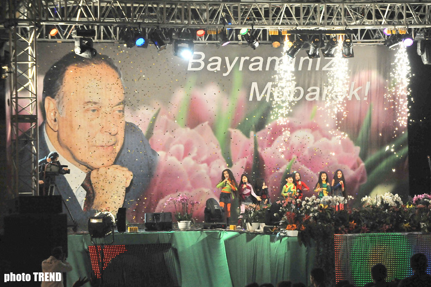 Milli parkda bayram konserti və möhtəşəm atəşfəşanlıq - FOTOSESSİYA