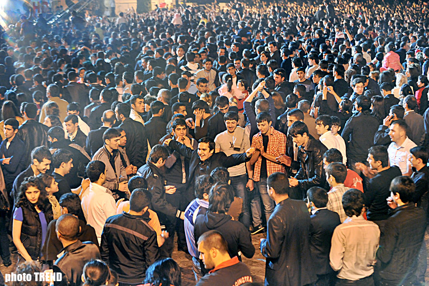 Milli parkda bayram konserti və möhtəşəm atəşfəşanlıq - FOTOSESSİYA