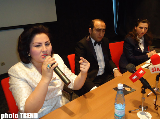 Əməkdar artist Aybəniz Haşımovadan "SOS" (FOTO)