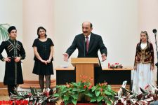 Fəxri adlara layiq görülmüş mədəniyyət və incəsənət xadimləri orden və medallarla təltif ediliblər (FOTO)