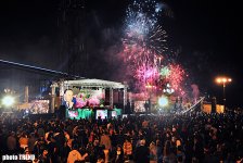 Milli parkda bayram konserti və möhtəşəm atəşfəşanlıq - FOTOSESSİYA
