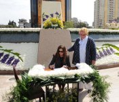 Azərbaycan Prezidenti və xanımı Gül bayramında olublar (FOTO)