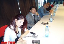 Əməkdar artist Aybəniz Haşımovadan "SOS" (FOTO)