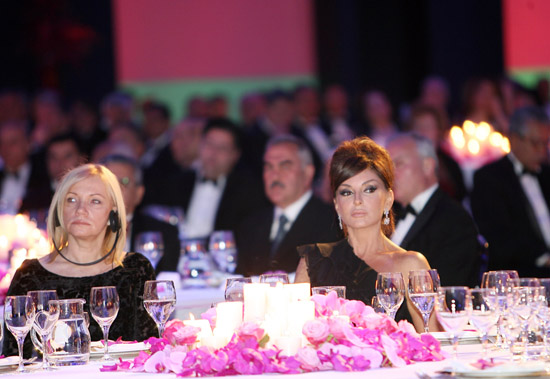 Mehriban Əliyeva: Bu gün Heydər Əliyev Fondunun ən böyük uğuru Azərbaycan xalqının inamını və hörmətini qazanmaq olub (FOTO)