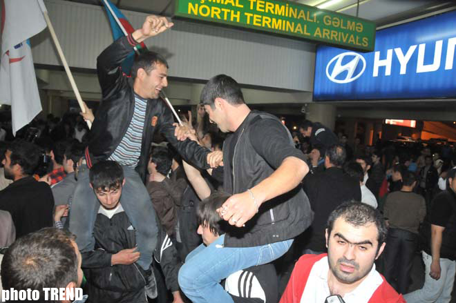 "Avroviziya 2011" mahnı müsabiqəsinin qalibləri Bakıya qayıdıblar (FOTO)