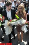 "Avroviziya 2011" müsabiqəsinin qalibləri ümummilli lider Heydər Əliyevin abidəsi önünə gül qoyublar (FOTO)