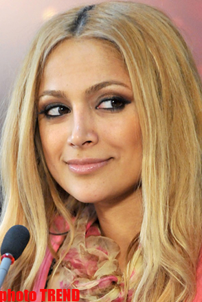 "Eurovision-2011"-in qalibi həyəcanlı olduğundan Azərbaycan bayrağını səhnəyə çıxarmayıb (FOTO)