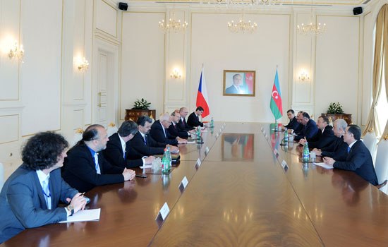 Prezident İlham Əliyev: Azərbaycan və Çexiya əlaqələri çox uğurla inkişaf edir (FOTO)