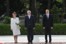 Çexiya Prezidenti Vatslav Klausun rəsmi qarşılanma mərasimi olub (FOTO)