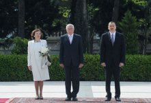 Çexiya Prezidenti Vatslav Klausun rəsmi qarşılanma mərasimi olub (FOTO)